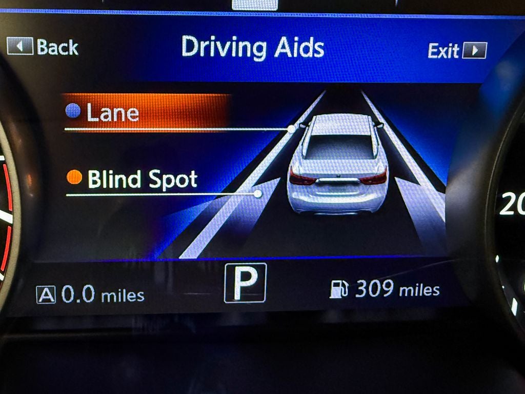 2023 Nissan Maxima SR