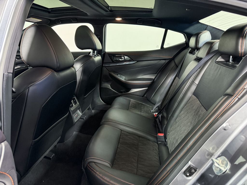 2023 Nissan Maxima SR