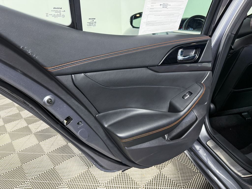 2023 Nissan Maxima SR