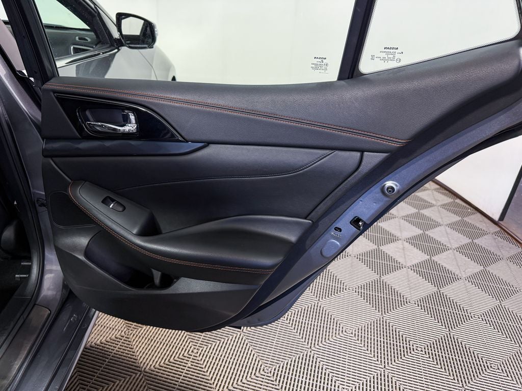 2023 Nissan Maxima SR