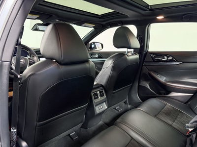 2023 Nissan Maxima SR