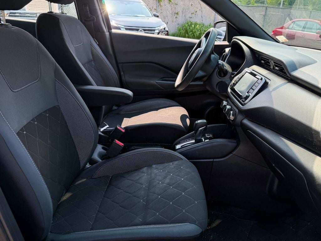 2019 Nissan Kicks S