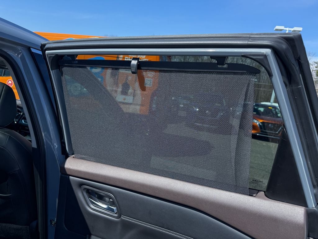 2022 Nissan Rogue SL