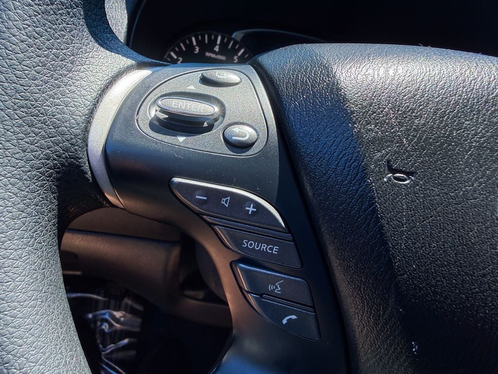 2020 Nissan Pathfinder S