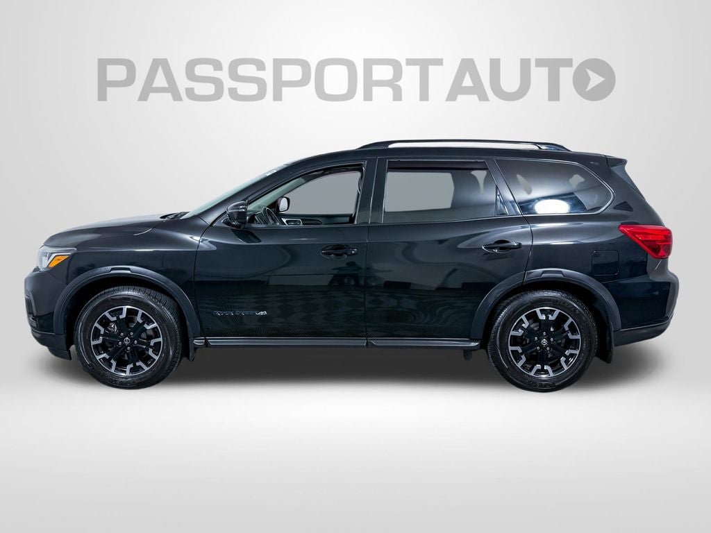 2020 Nissan Pathfinder SL