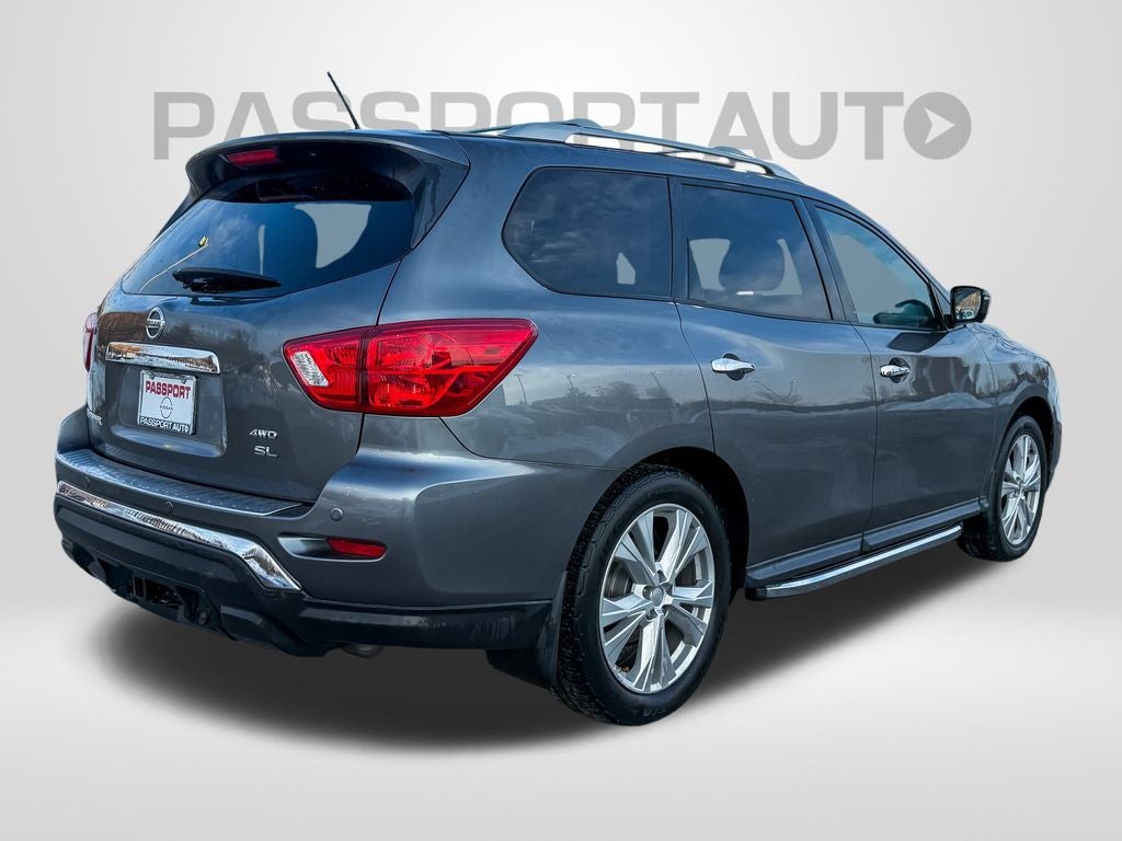2018 Nissan Pathfinder SL