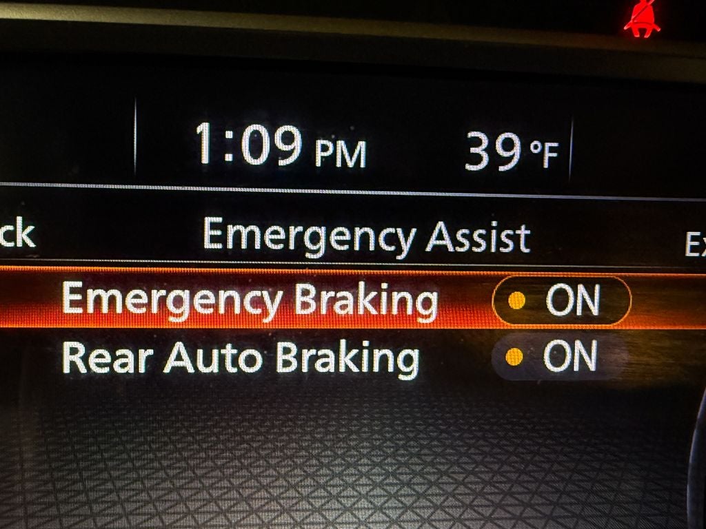 2024 Nissan Pathfinder S