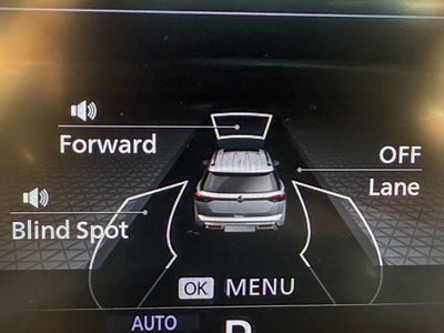 2024 Nissan Pathfinder SL