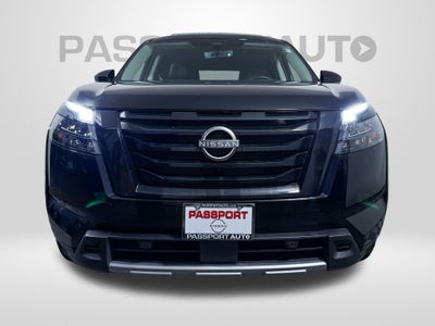 2025 Nissan Pathfinder SL