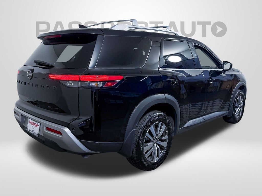 2025 Nissan Pathfinder SL