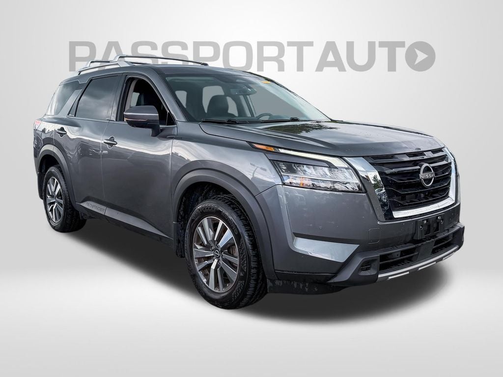 2024 Nissan Pathfinder SL