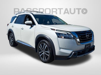2023 Nissan Pathfinder Platinum
