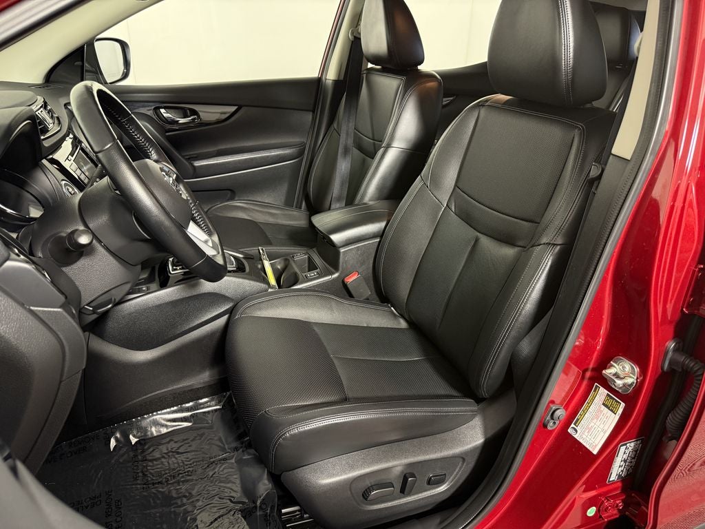 2022 Nissan Rogue Sport SL