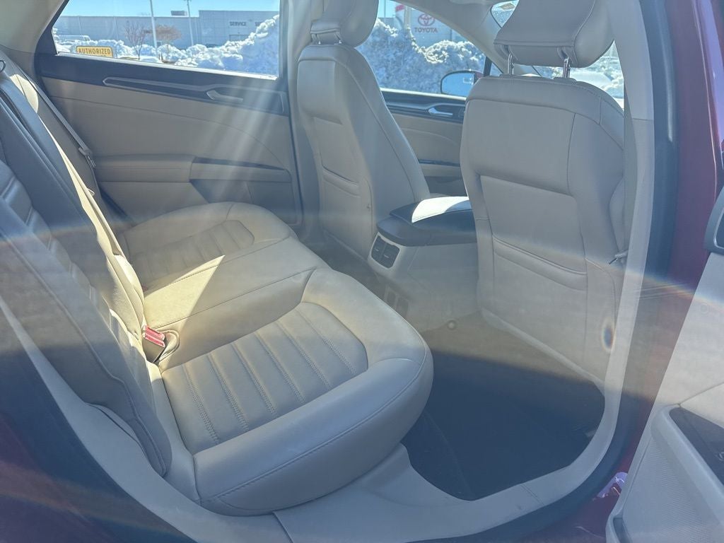 2015 Ford Fusion Hybrid SE