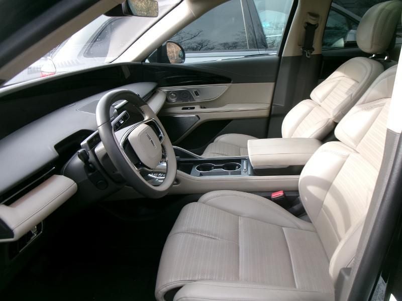 2025 Lincoln Nautilus Reserve