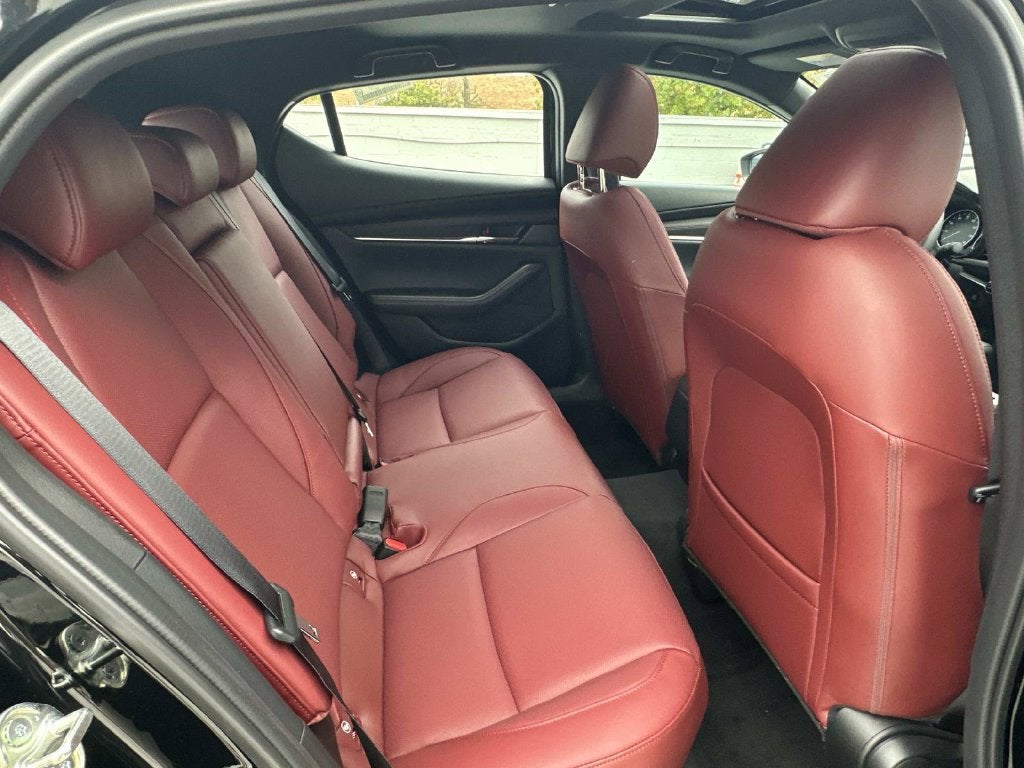 2026 Mazda Mazda3 Hatchback 2.5 S Carbon Edition AWD