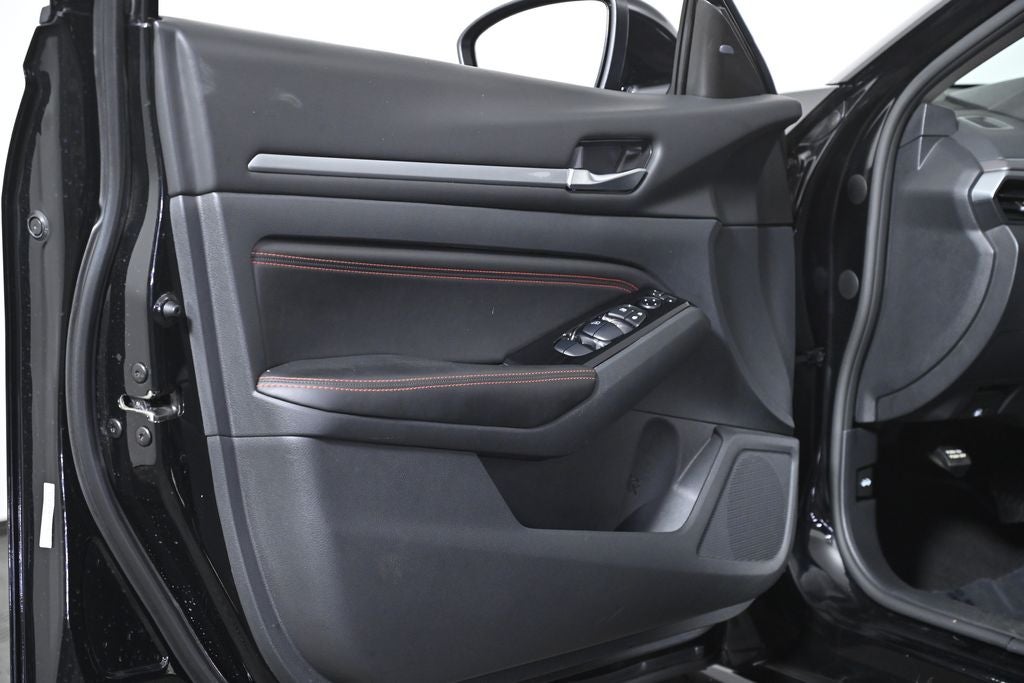 2023 Nissan Altima 2.5 SR Nissan Certified