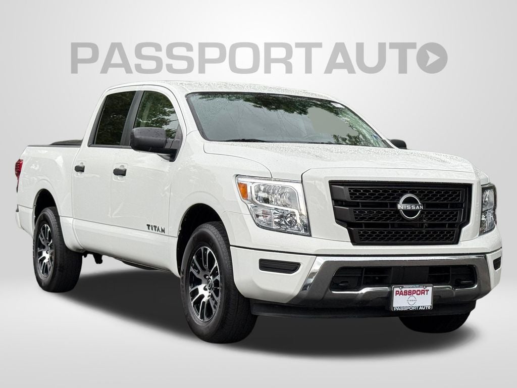 2024 Nissan Titan SV