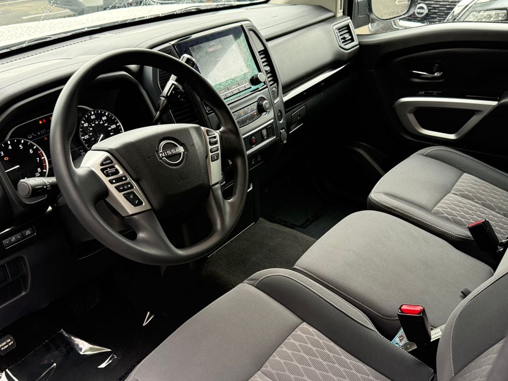 2024 Nissan Titan SV