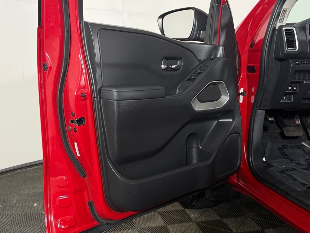 2022 Nissan Frontier SV Nissan Certified