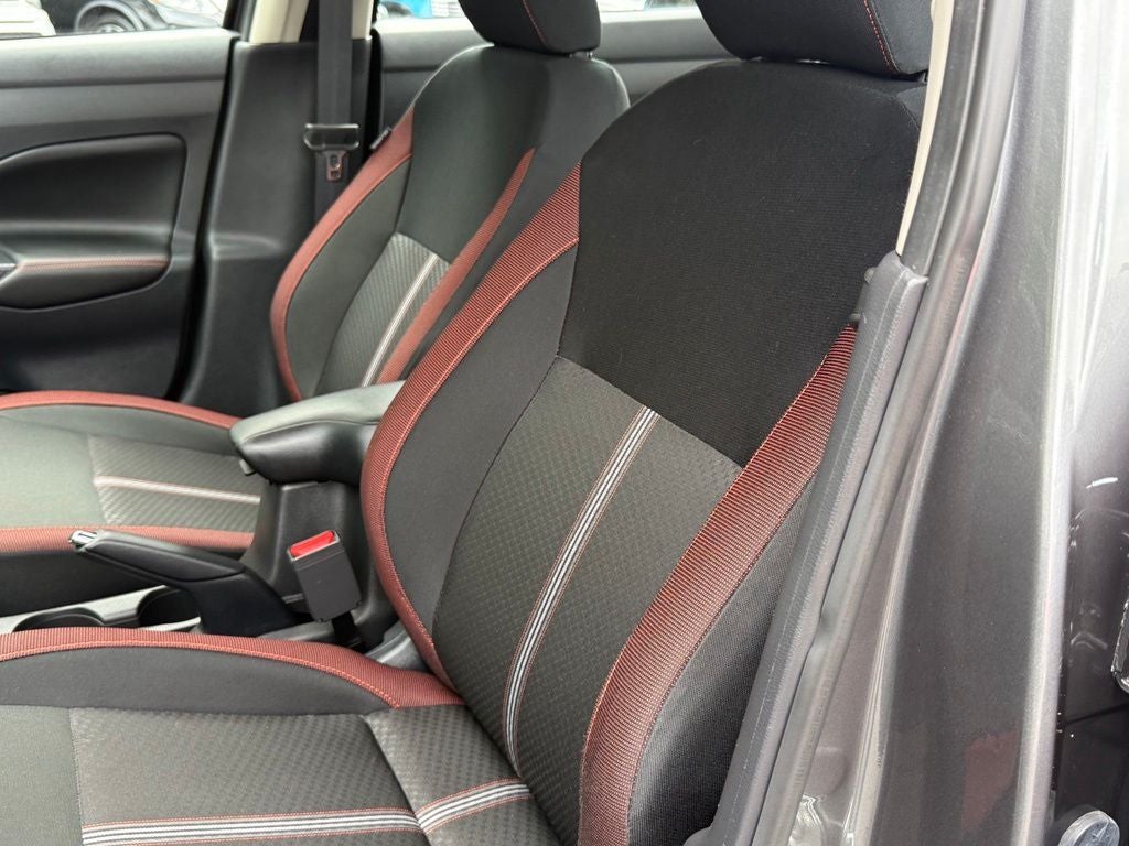 2025 Nissan Versa 1.6 SR Nissan Certified