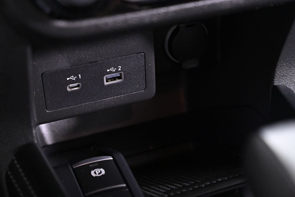 2023 Nissan Kicks SR Nissan Certified