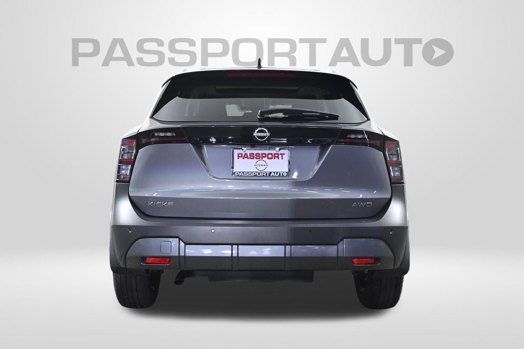 2025 Nissan Kicks SV