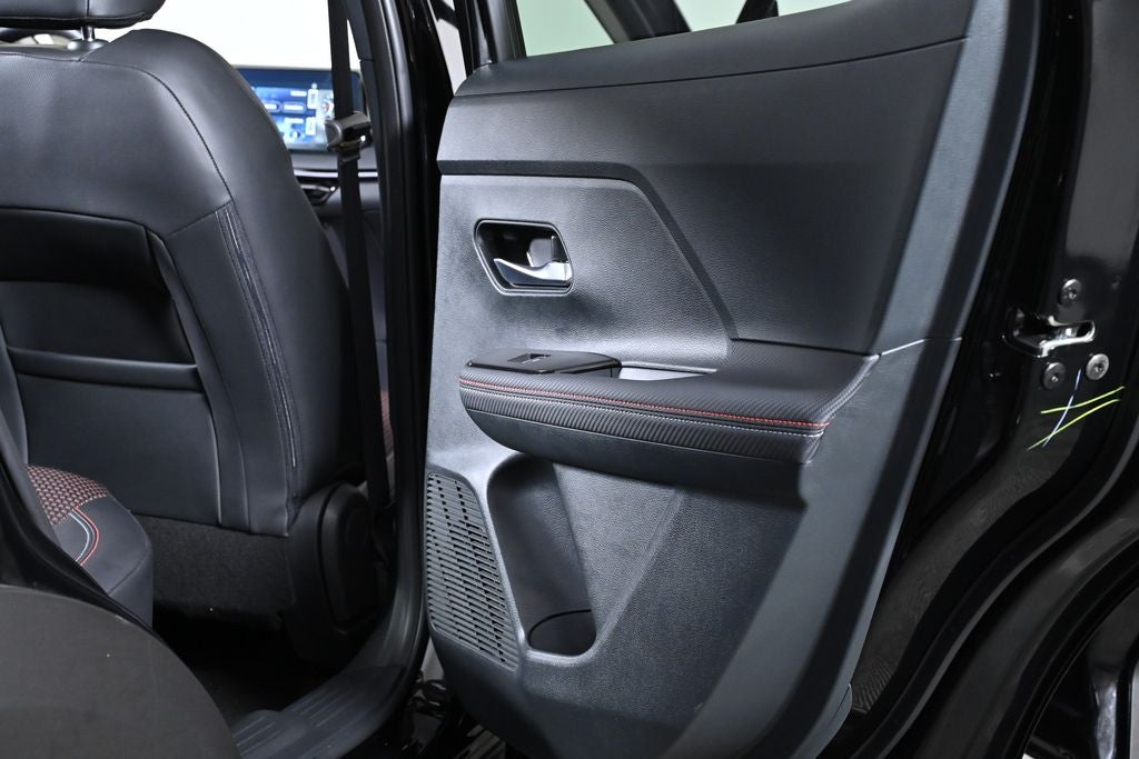 2025 Nissan Kicks SR Nissan Certified