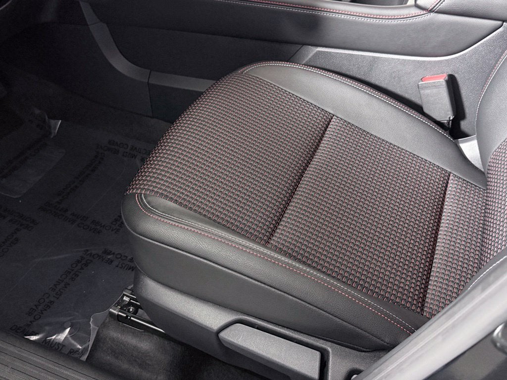 2026 Nissan Kicks SR Nissan Certified