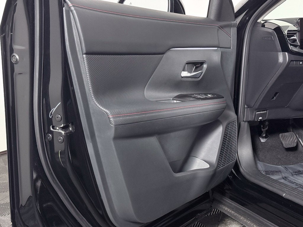 2026 Nissan Kicks SR Nissan Certified