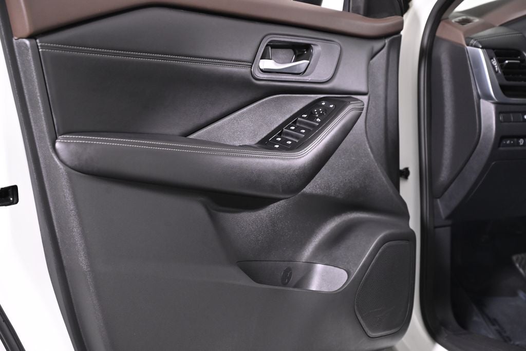 2023 Nissan Rogue SV Premium