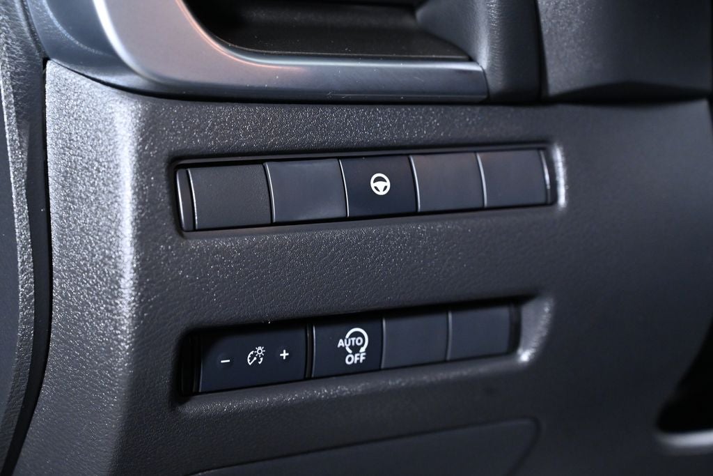 2023 Nissan Rogue SV Nissan Certified