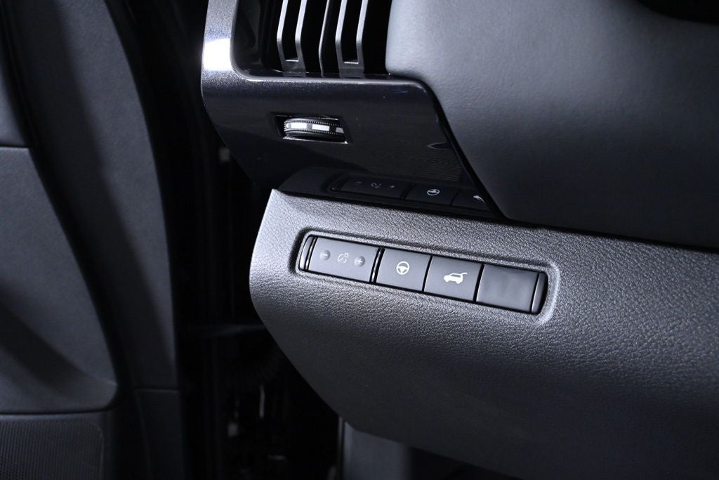 2025 Nissan Pathfinder SV Nissan Certified
