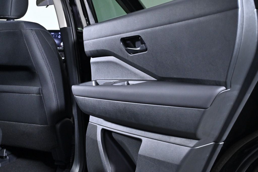 2025 Nissan Pathfinder SV Nissan Certified