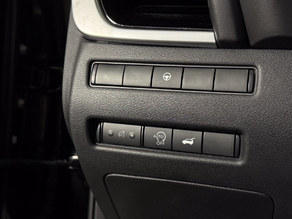 2023 Nissan Rogue SL Nissan Certified
