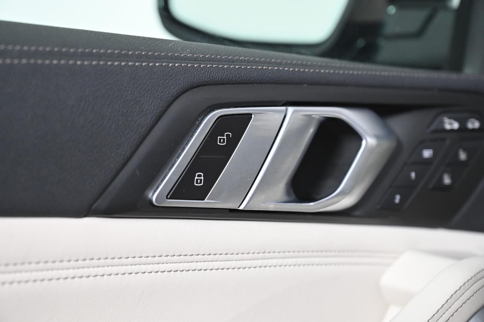 2023 BMW X6 xDrive40i