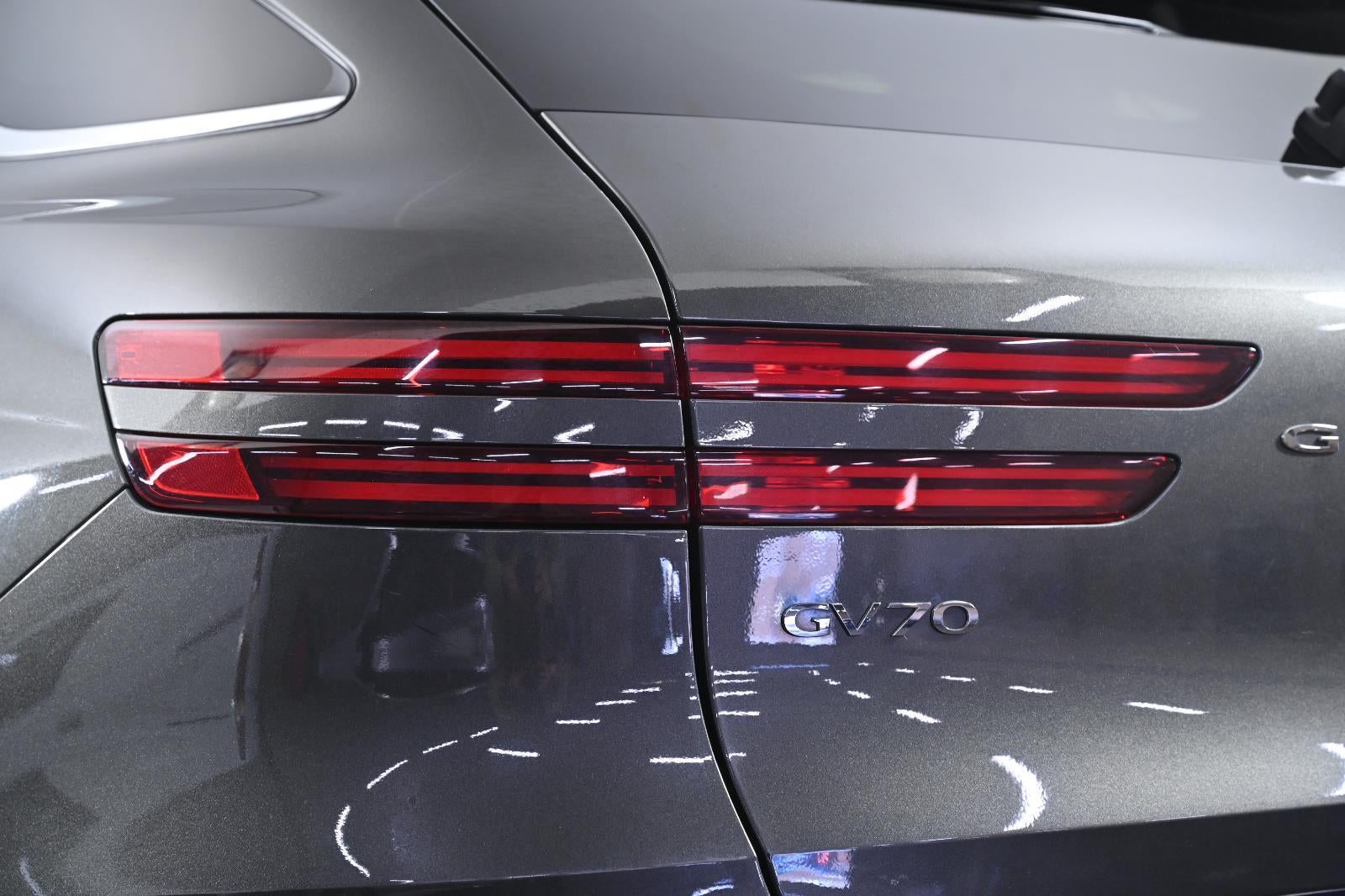 2025 Genesis GV70 2.5T
