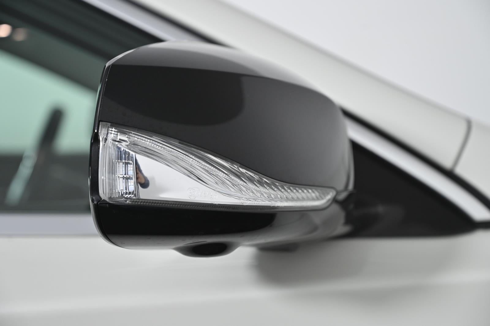 2019 INFINITI QX30 LUXE