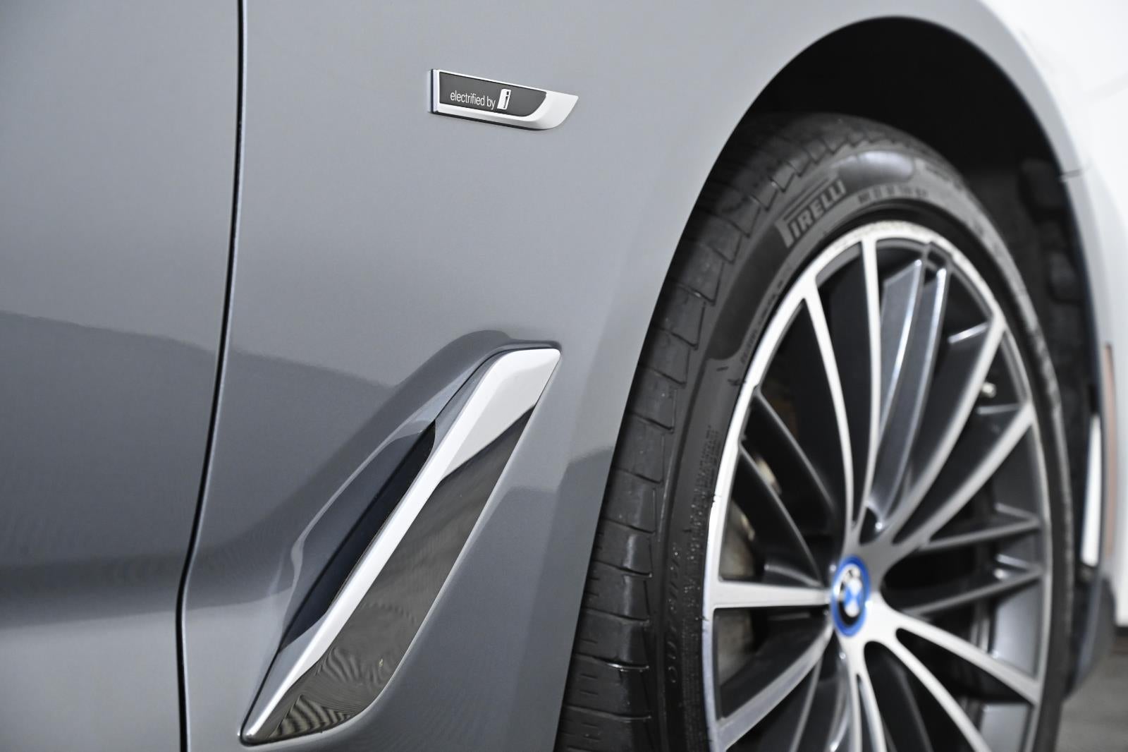 2023 BMW 5 Series 530e xDrive