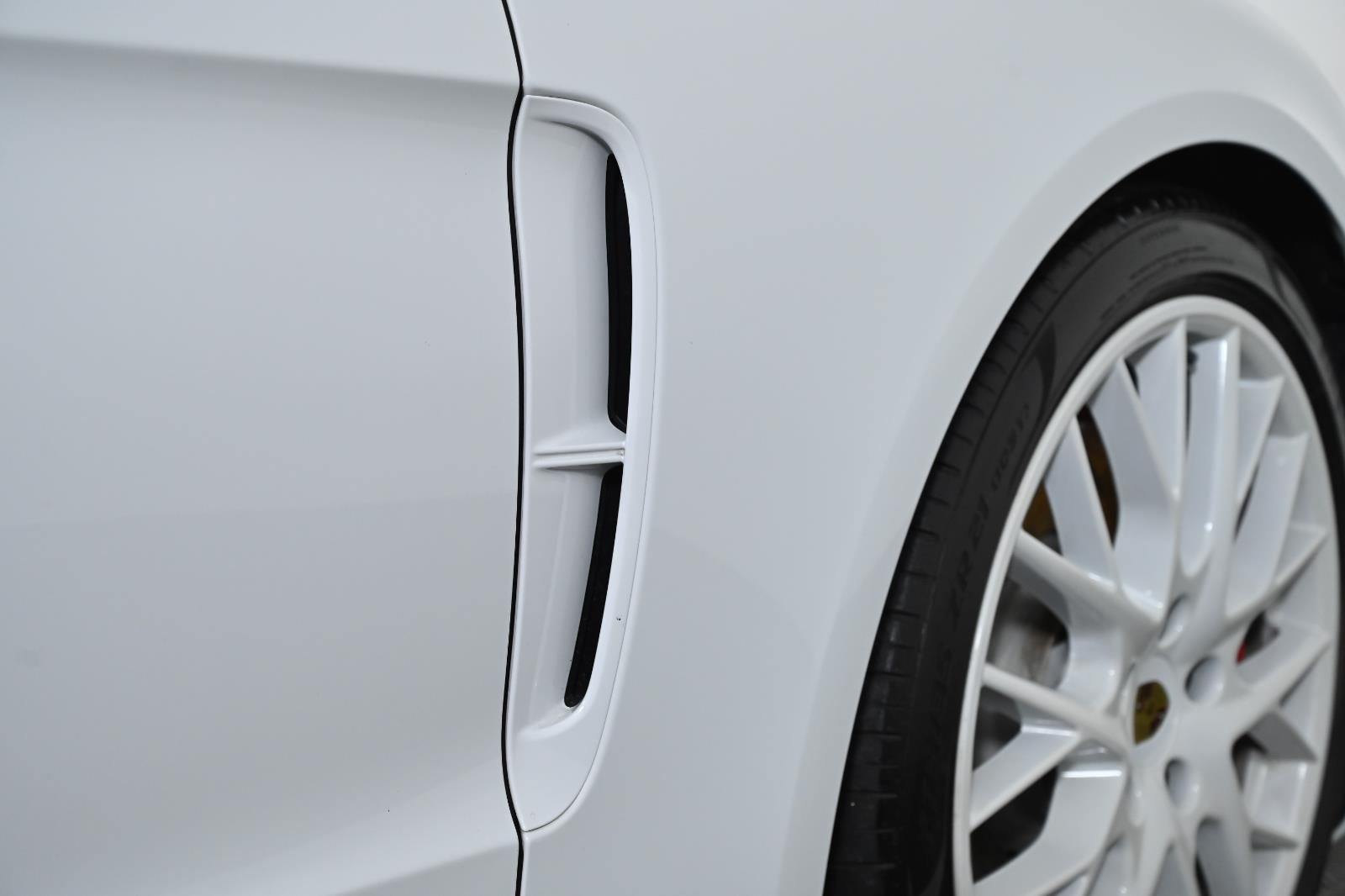 2020 Porsche Panamera GTS