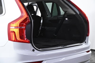 2022 Volvo XC90 Momentum