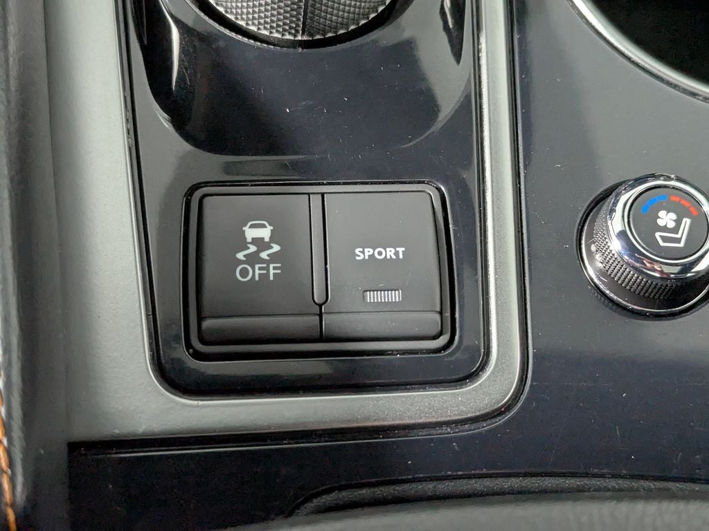 2023 Nissan Maxima SR