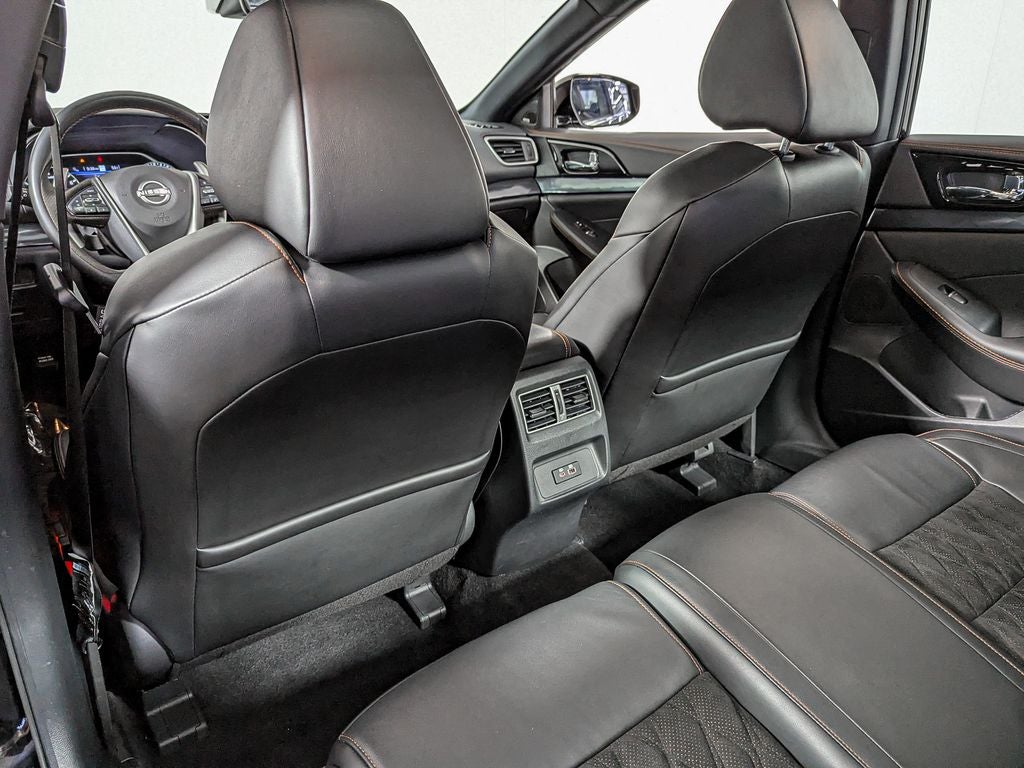 2023 Nissan Maxima SR