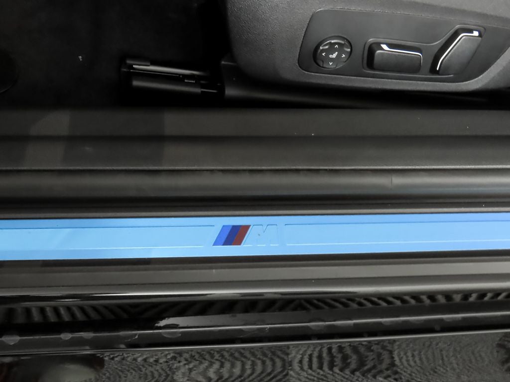 2025 BMW 2 Series 230i xDrive