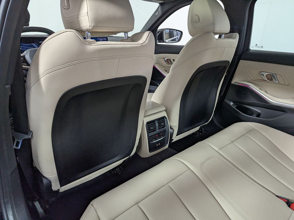 2025 BMW 3 Series 330i xDrive