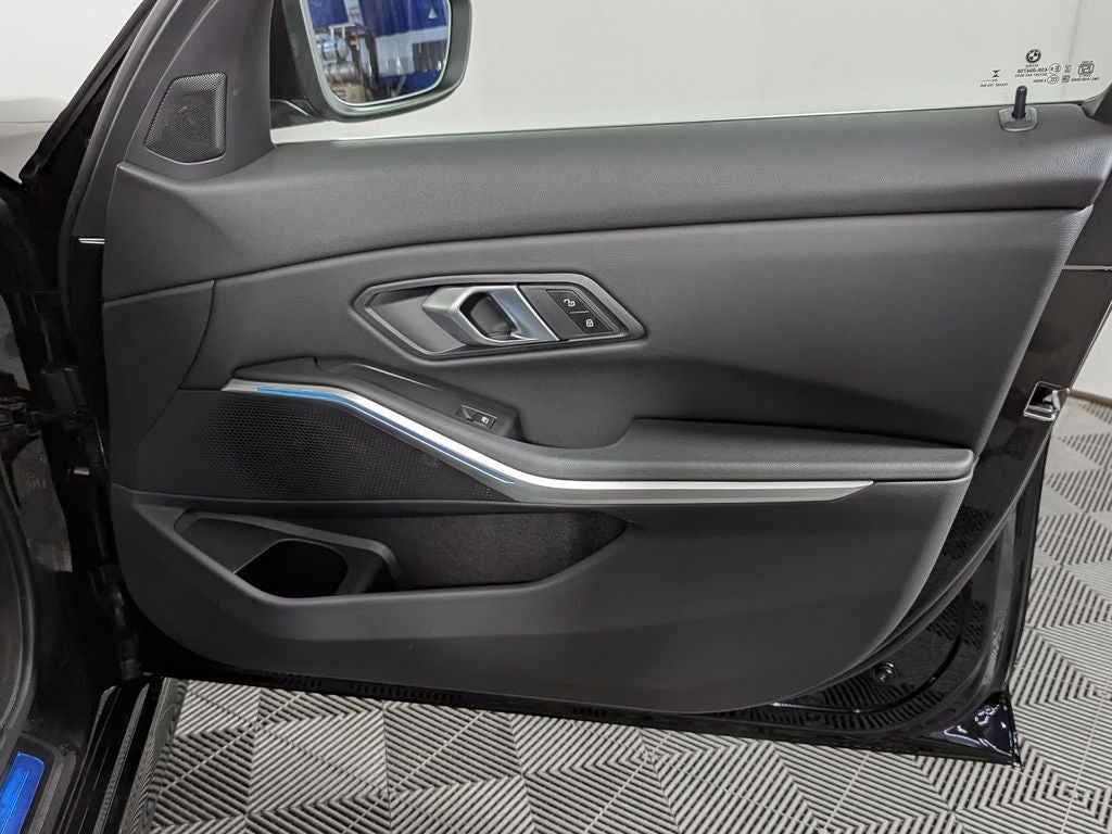 2025 BMW 330i 330i xDrive