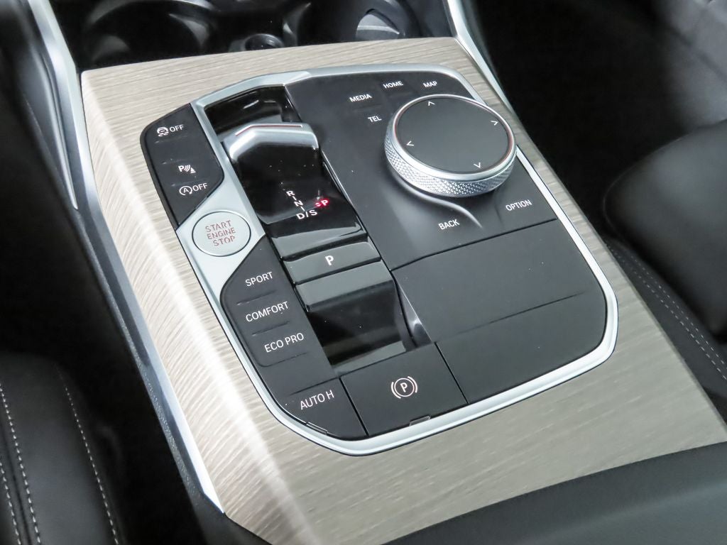 2025 BMW 3 Series 330i xDrive