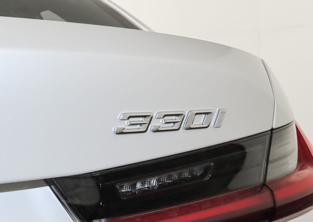 2025 BMW 3 Series 330i xDrive