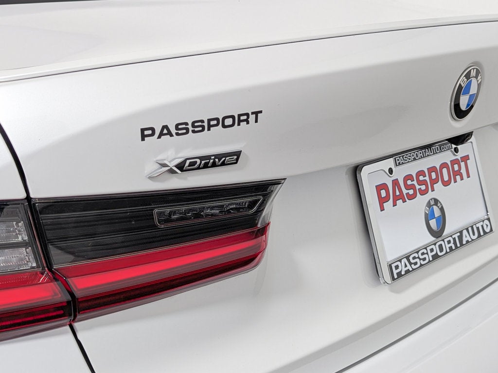 2024 BMW 3 Series 330i xDrive