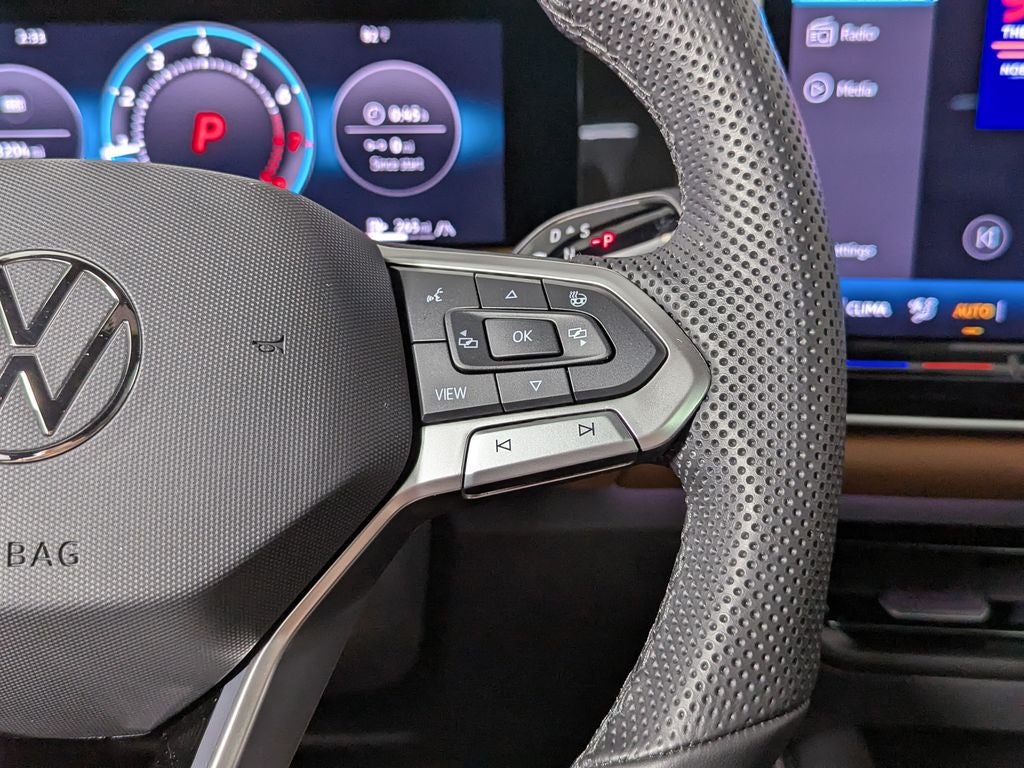 2026 Volkswagen Tiguan 2.0T SEL R-Line